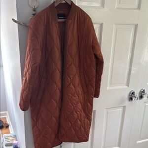 Everlane quilted coat size small